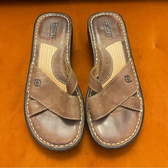 Born Brown Leather Sandals - Picture 3 of 11